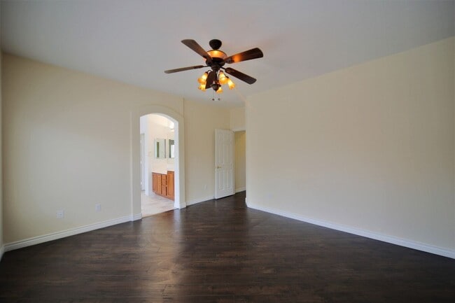 Building Photo - Gorgeous 3Bed/2Bath/2Car, 2-Story Home located in Caparola at Southern Highlands