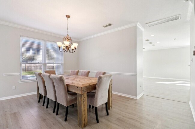 Building Photo - 16546 Cypress Thicket Dr