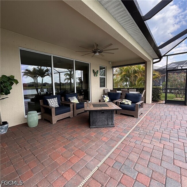 Building Photo - 4028 E Hampton Cir