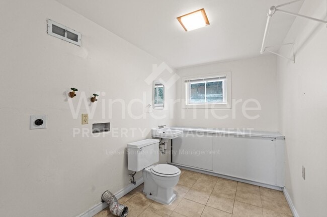 Building Photo - Welcome to the Spokane Valley