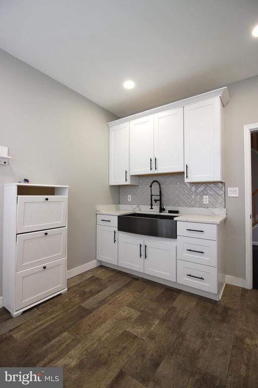 Building Photo - 14015 Wood Rock Way