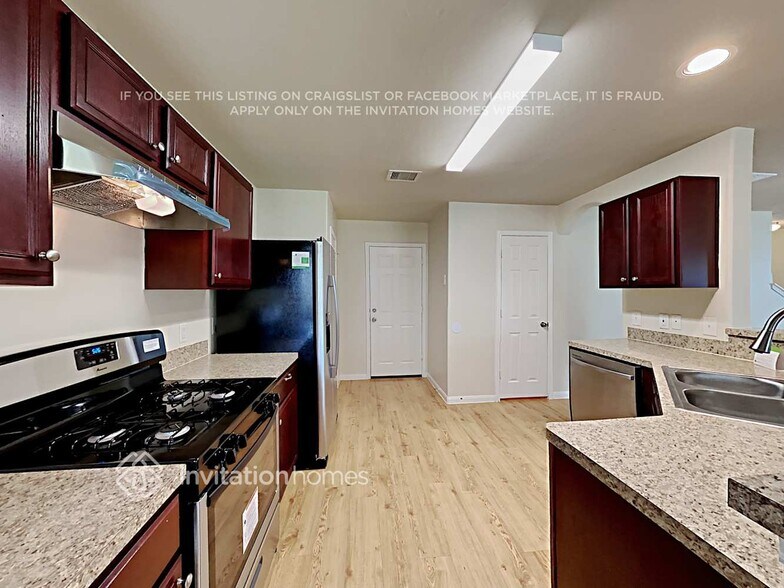 Building Photo - 18723 Dennington Dr