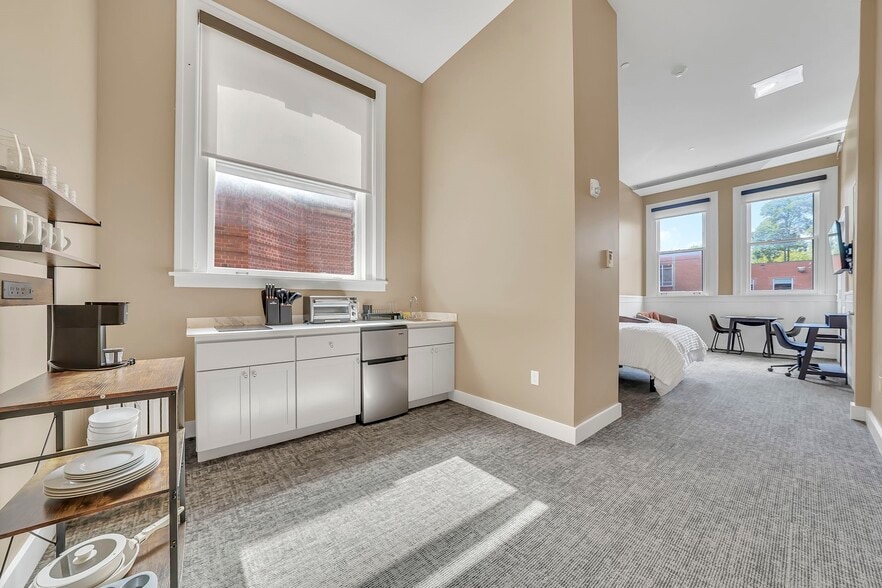 Building Photo - The Goodyear Mansion & Residences