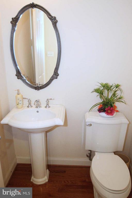 Building Photo - 623 Hurdle Mill Pl