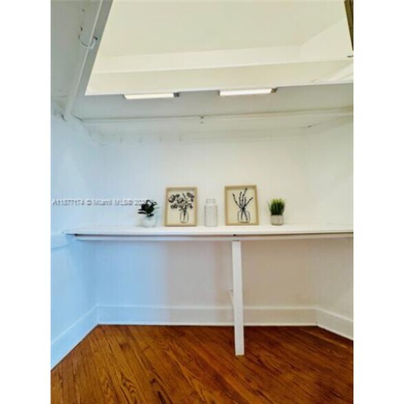 Building Photo - 3224 Biscayne Blvd