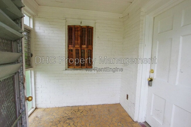 Building Photo - 1761 Tiger Flowers Dr NW