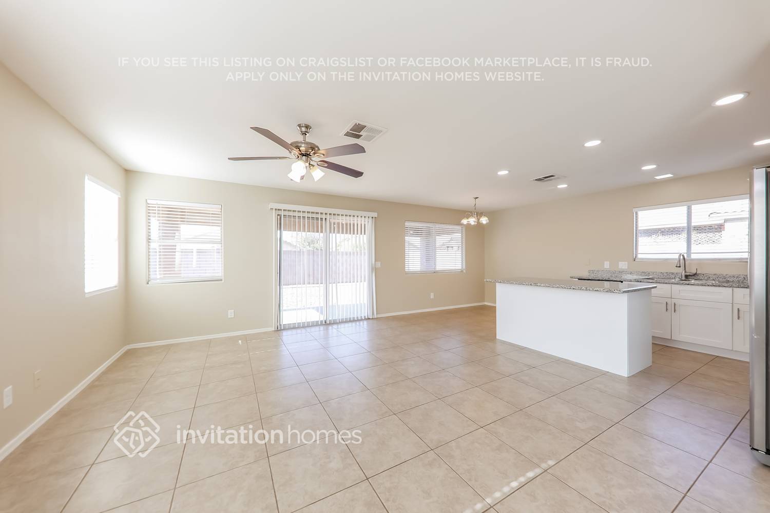 Building Photo - 3215 W Salter Dr