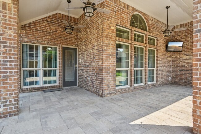 Building Photo - 1320 Ghost Flower Dr