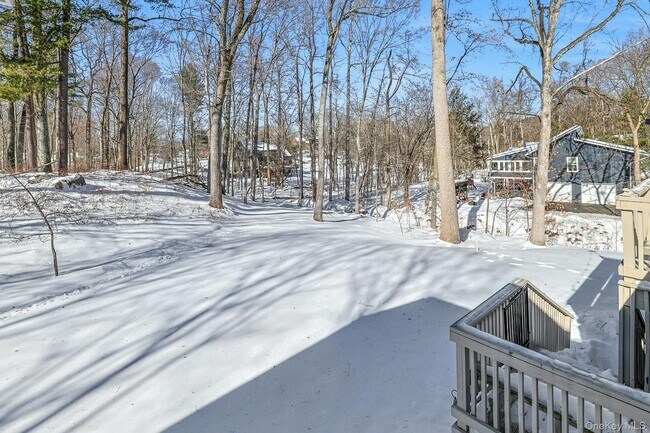 Building Photo - 4 Sassi Dr