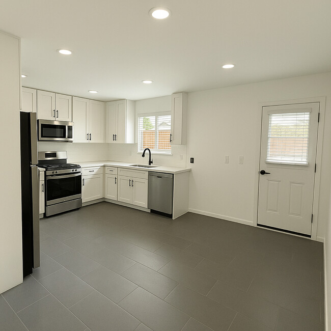 Building Photo - 5036 Farago Ave