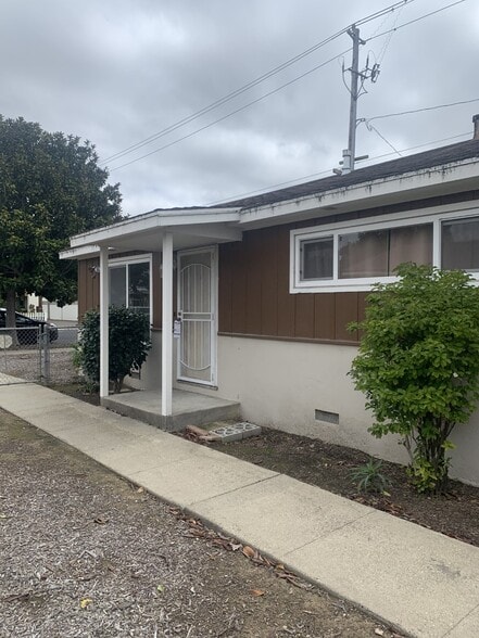 Building Photo - 115 N D St