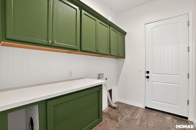 Building Photo - 5355 N Evans Way