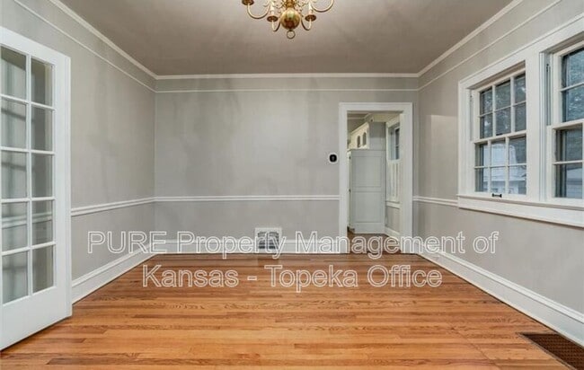 Building Photo - 108 SW Madison St