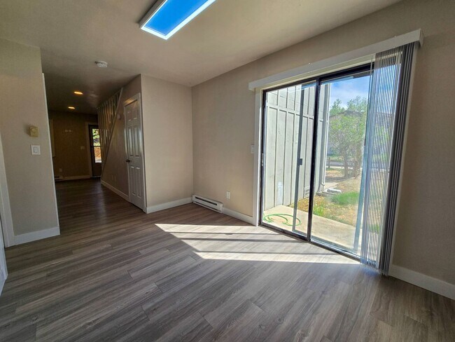 Building Photo - 3515 Hayden Pl