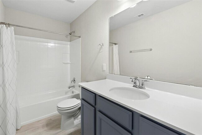 Building Photo - 9800 Betulla Dr