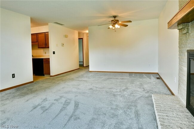 Building Photo - 2237 Cadwallader Sonk Rd