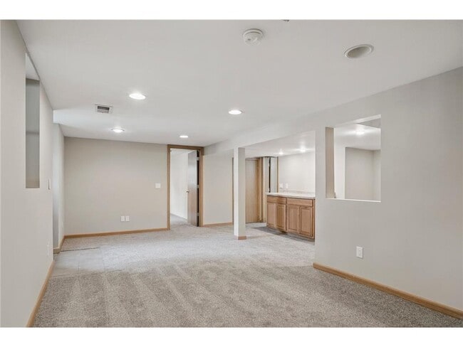 Building Photo - 4212 Princeton Ave