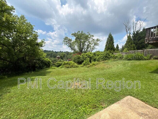 Building Photo - 2929 Terrace Dr