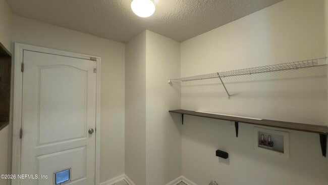 Building Photo - 86092 Augustus Ave