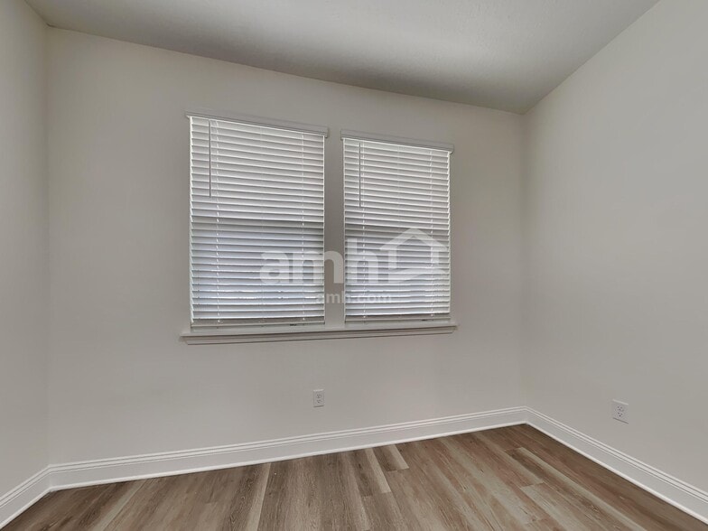 Building Photo - 11596 Bay Hl Cir