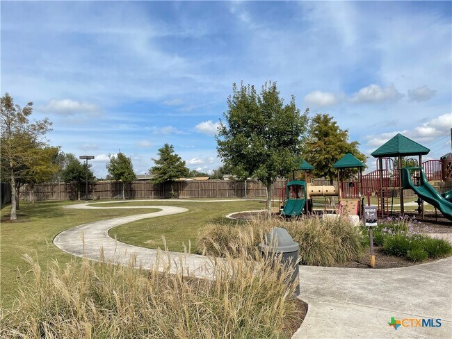 Building Photo - 2599 Diamondback Trail