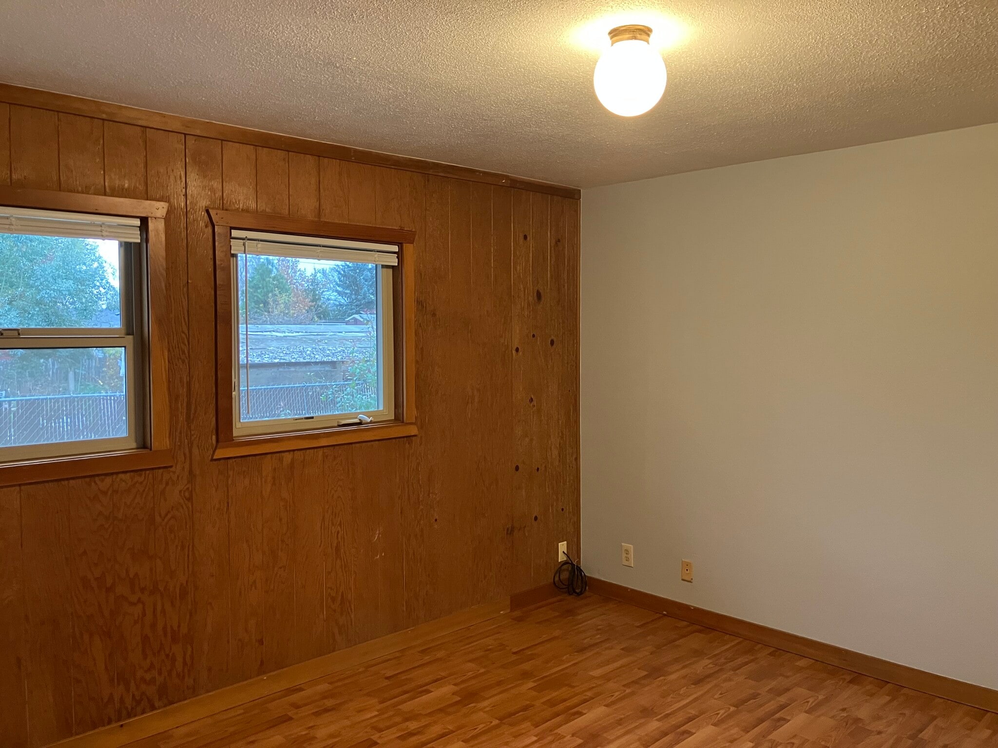 Bedroom 3 - 2094 1/2 Arthur St