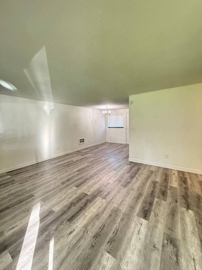 Building Photo - 3bd 1ba home