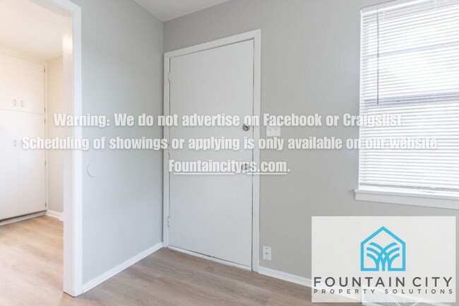 Building Photo - 4431-4437 Northeast Winn Road