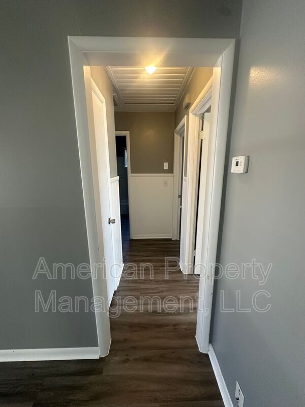 Building Photo - 2014 E 49th St N