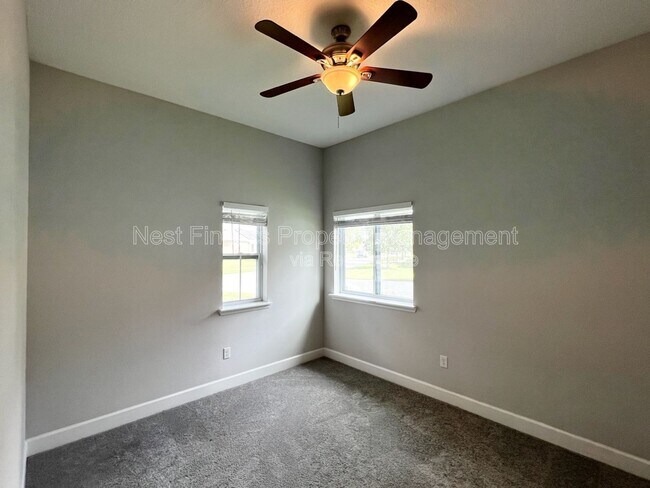Building Photo - 121 Oxford Estates Way