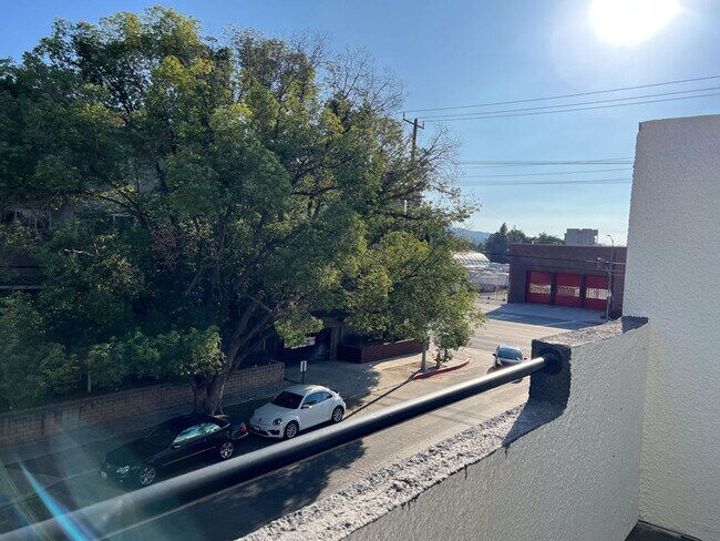 Building Photo - 5104 Sepulveda Blvd