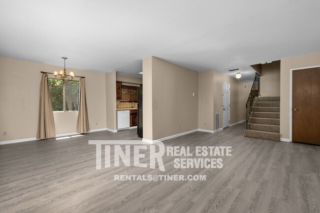 Building Photo - Darling 3 Bedroom Near Downtown - Location...