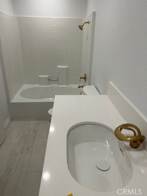 Building Photo - 2601 S Broadmoor Dr