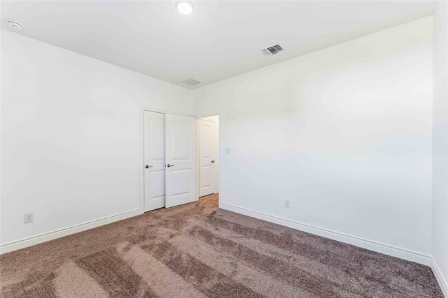 Building Photo - 3710 Highcliffe Dr