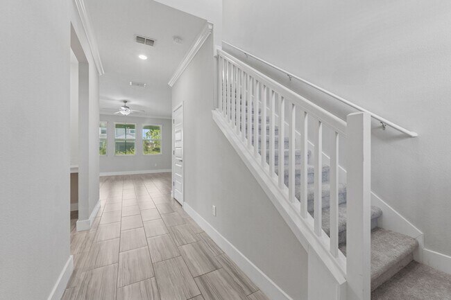 Building Photo - Stunning 4 BR + LOFT /2.5 BA/ 2 CG home in Gorgeous Bexley!