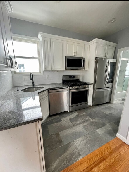 Building Photo - 345 Kaplan Ave