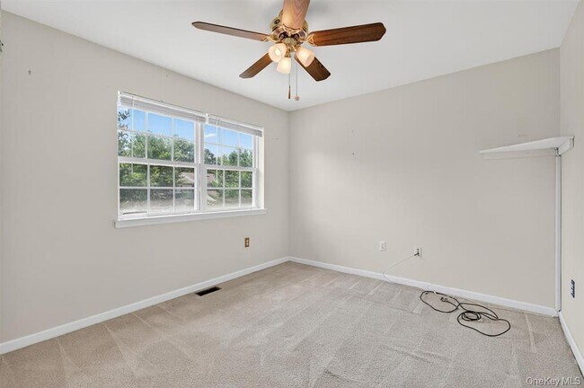 Building Photo - 226 Eagleton Dr