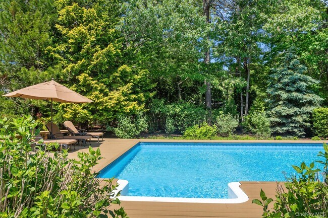 Building Photo - 8 Indian Pipe Dr
