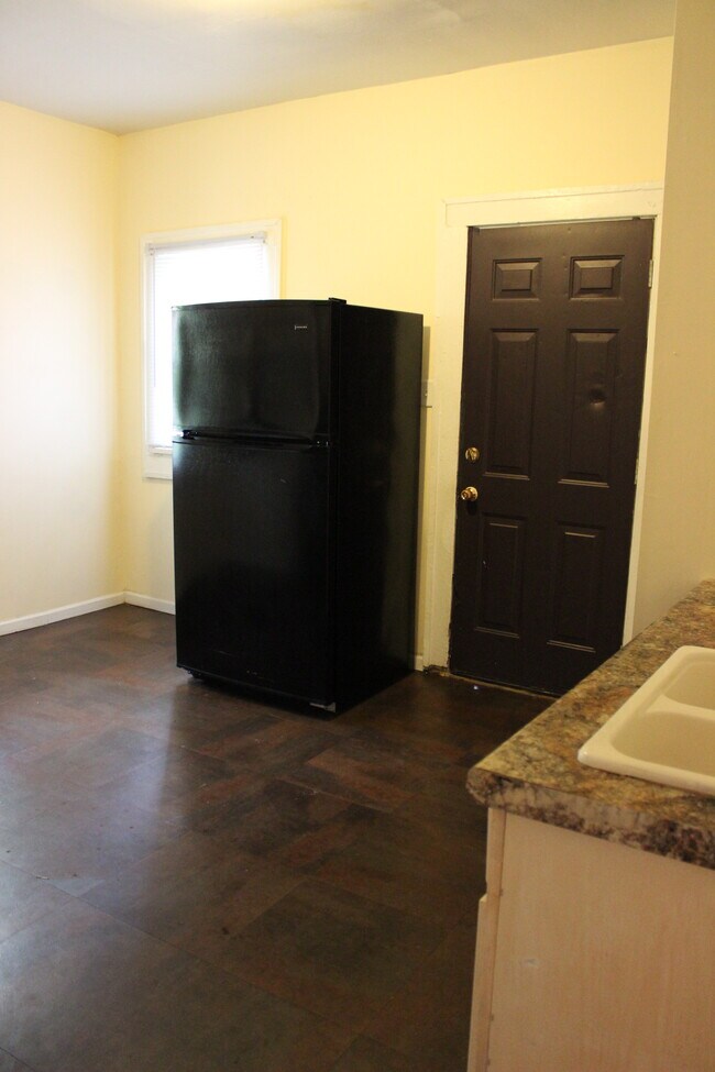 Building Photo - 2035 N Pennsylvania St