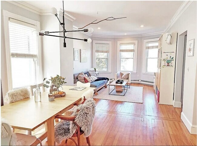 Primary Photo - 118 Franklin St