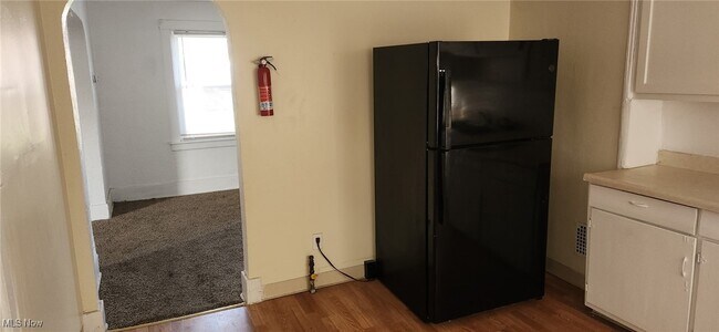 Building Photo - 3943-3947-3947 Riley Ave