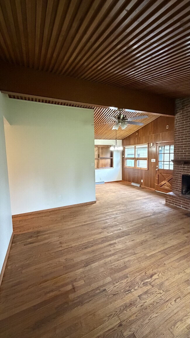 Building Photo - 101 McKinley Cir