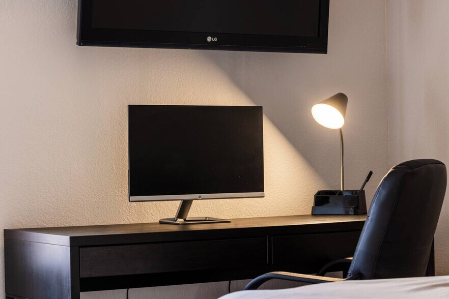 Building Photo - 12067 Alta Carmel Ct