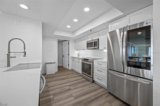 Building Photo - 6372 Palma Del Mar Blvd S