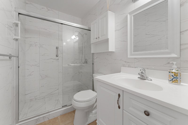 Building Photo - 5414 Newcastle Ave