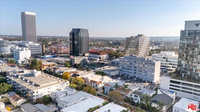 Building Photo - 6217 Orange St