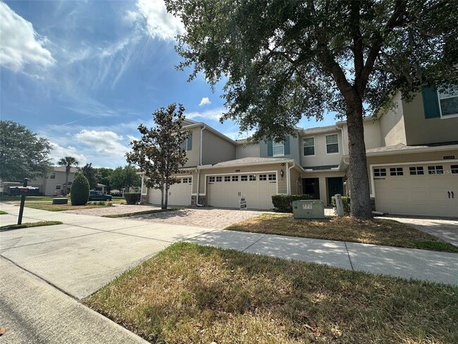 Building Photo - 1280 Priory Cir