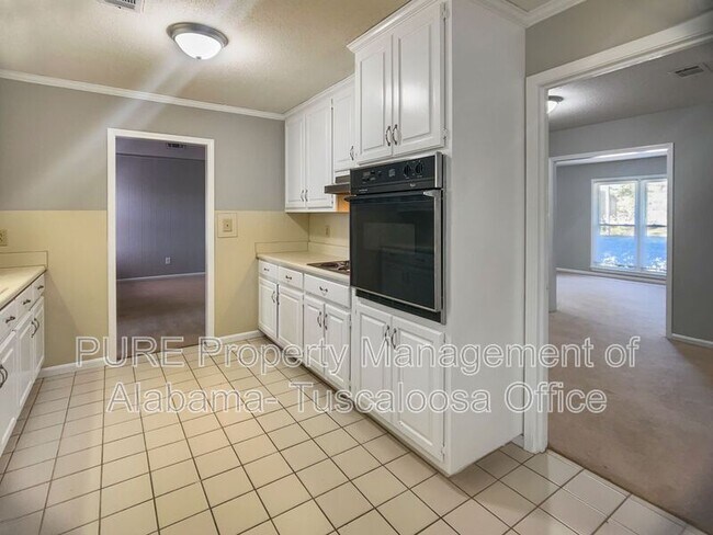 Building Photo - 4417 4th Ave E