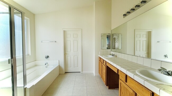 Building Photo - 1304 Torulosa Dr