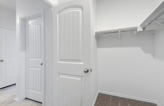 Building Photo - 8200 Knoxville Trl